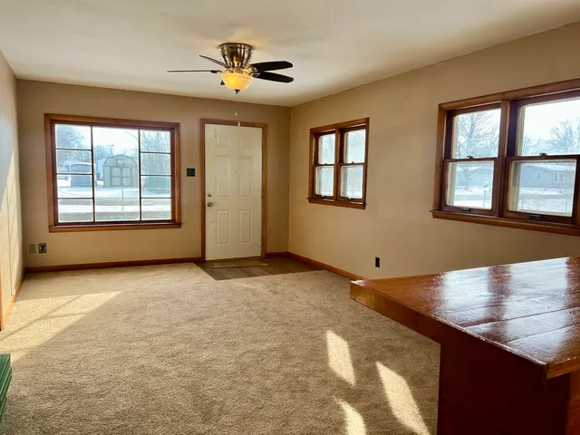 $69,900 | 221 West 7th Street, Tilton, IL 61833