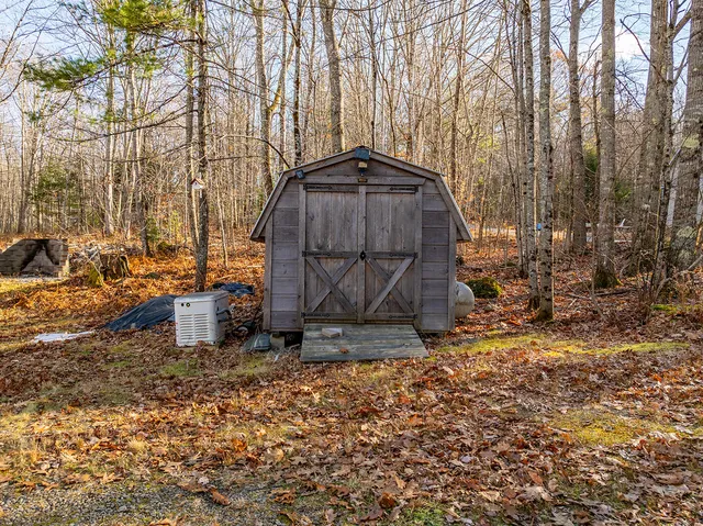 $600,000 | 6 Gosse's Hill Road, Camden, ME 04843