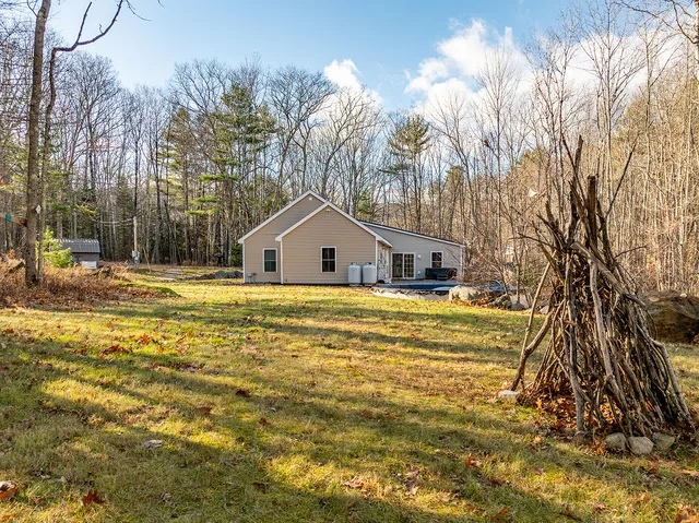 $600,000 | 6 Gosse's Hill Road, Camden, ME 04843