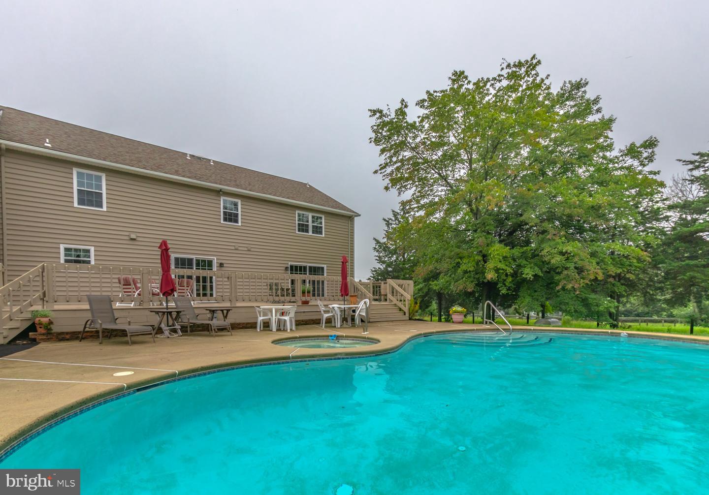 1010 Sweetbriar Road Perkasie, PA 18944 - Photo 11 of 52 Pool with spa