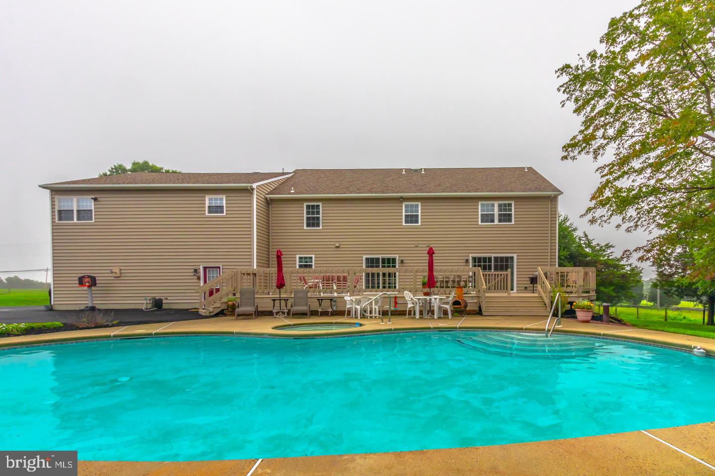 1010 Sweetbriar Road Perkasie, PA 18944 - Photo 12 of 52 Ready to jump in?