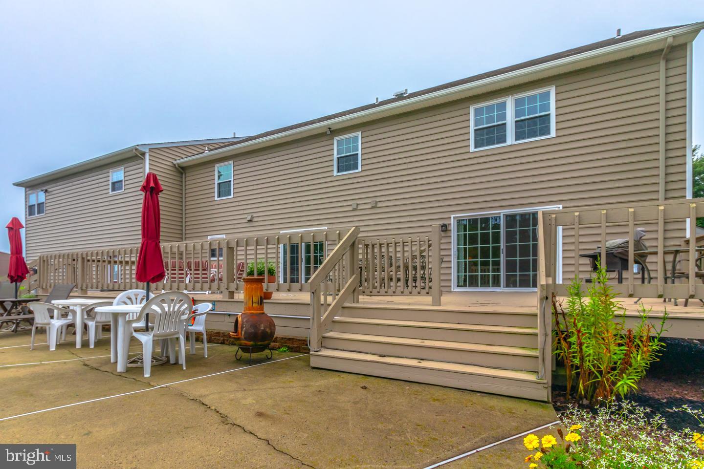 1010 Sweetbriar Road Perkasie, PA 18944 - Photo 13 of 52 Large deck to pool