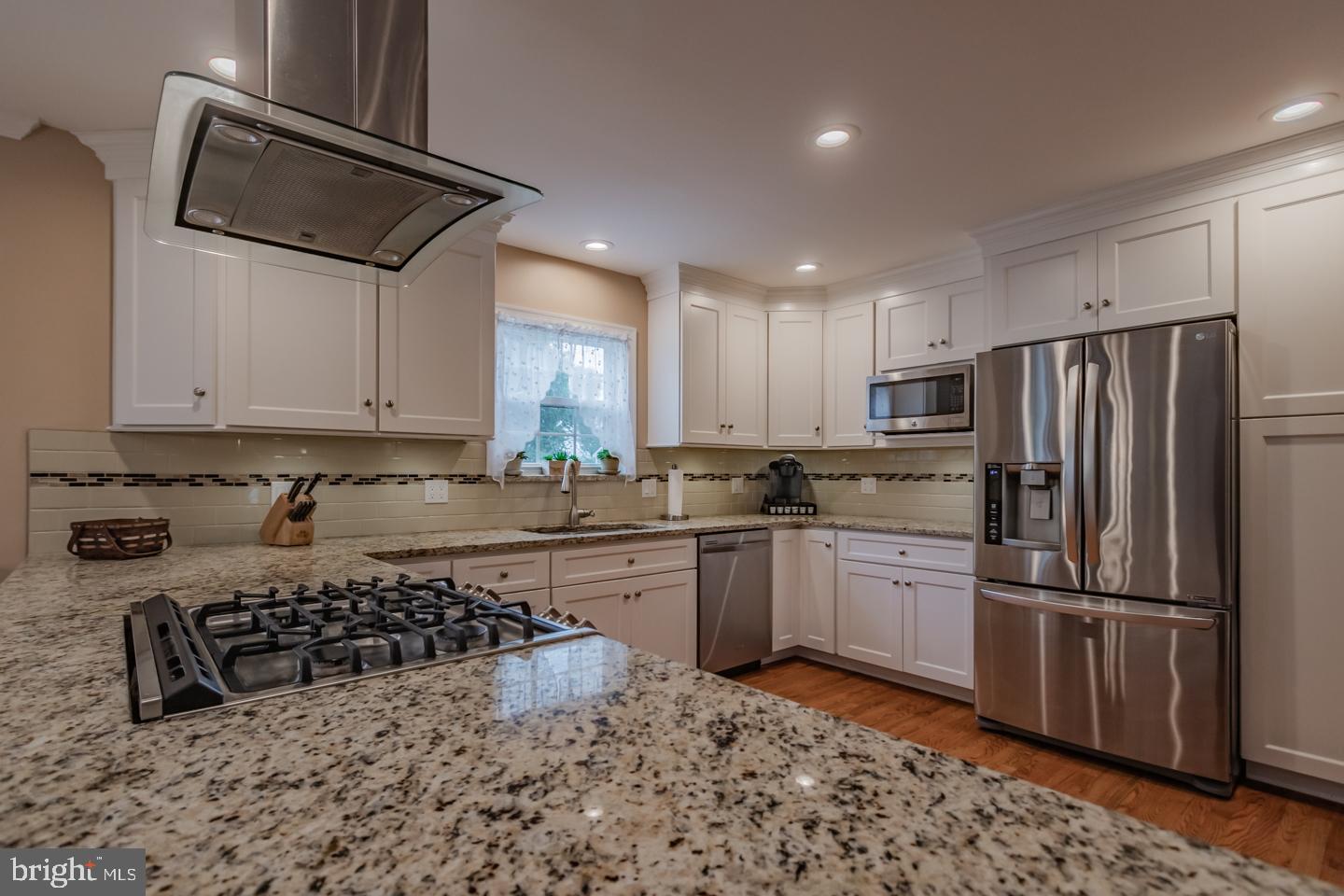 1010 Sweetbriar Road Perkasie, PA 18944 - Photo 25 of 52 Kitchen with granite countertops