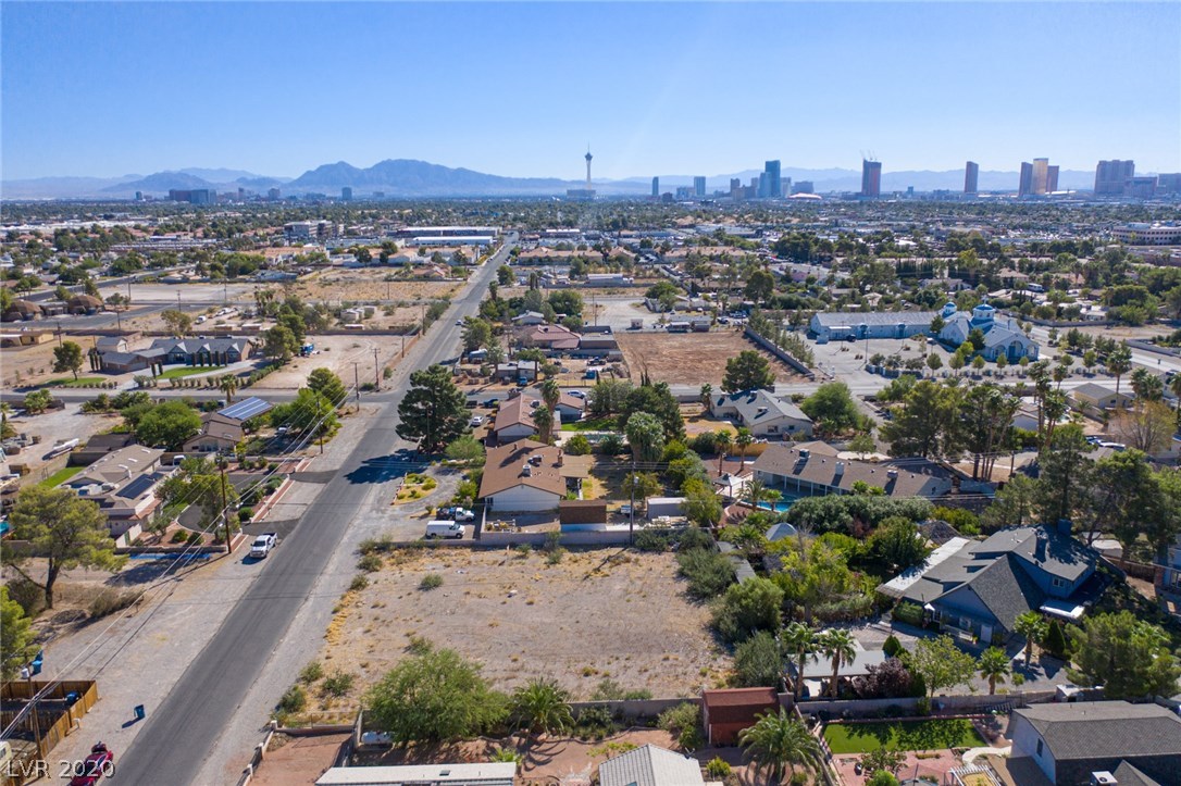 El Parque Las Vegas, NV 89146 - Photo 9 of 19 Gallery Image 9