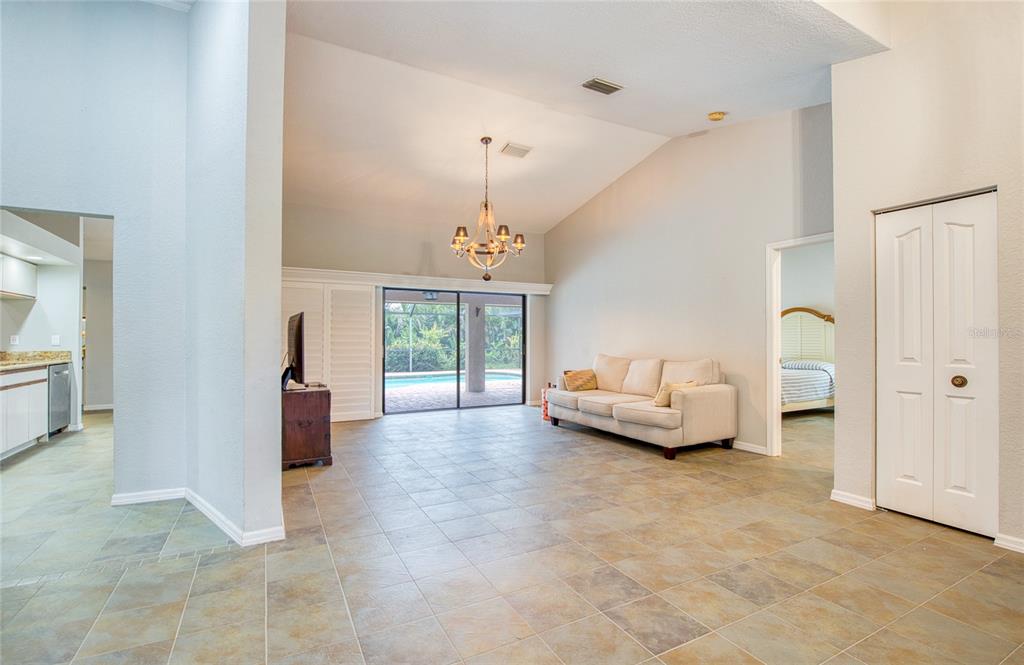44 Ridgecroft Lane Safety Harbor, FL 34695 - Photo 6 of 58 Gallery Image 6