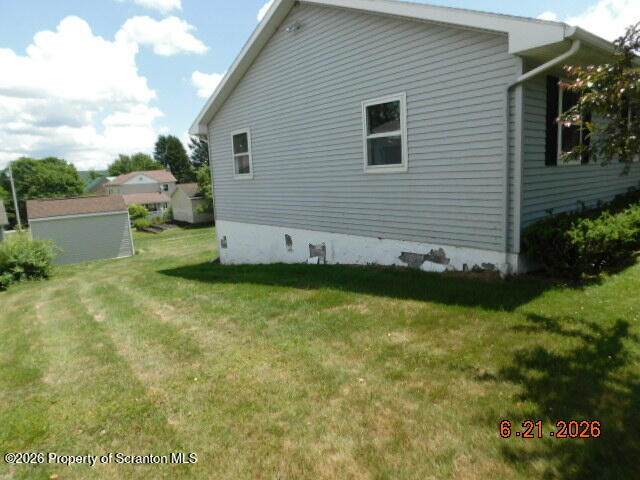 700 Maple Street Forest City, PA 18421 - Photo 5 of 24 DSCN4305