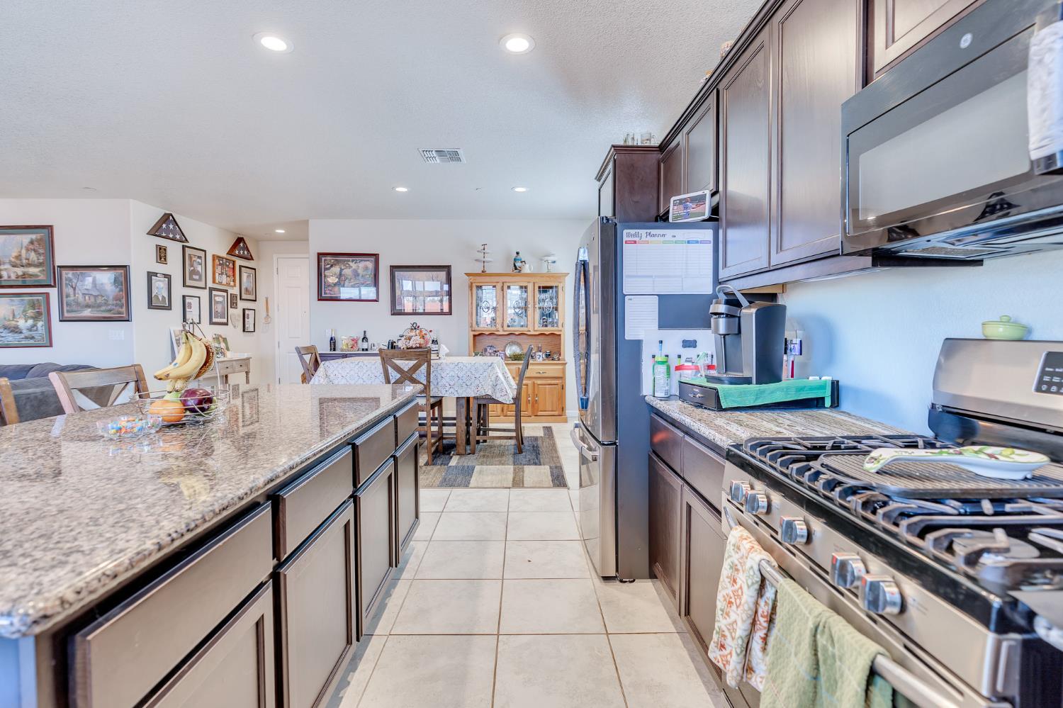 652 Pinelli Drive Los Banos, CA 93635 - Photo 15 of 51