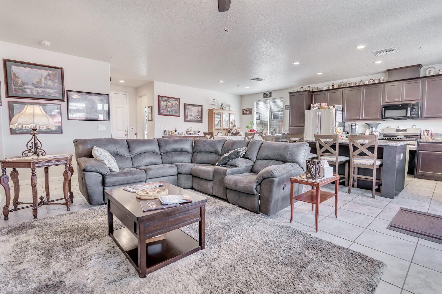 652 Pinelli Drive Los Banos, CA 93635 - Photo 18 of 51