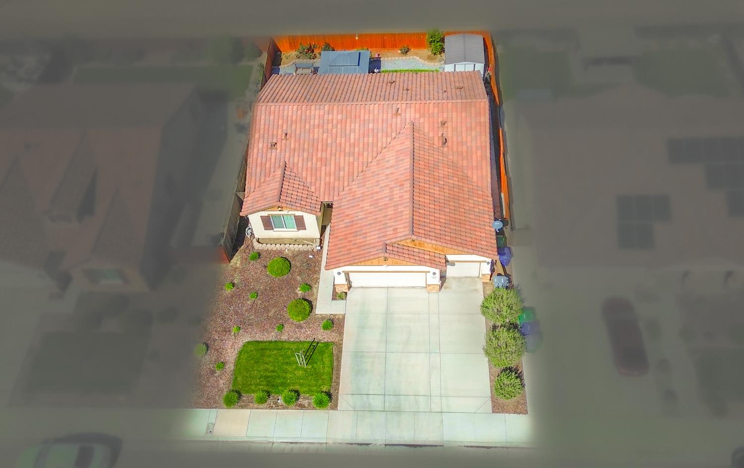 652 Pinelli Drive Los Banos, CA 93635 - Photo 2 of 51