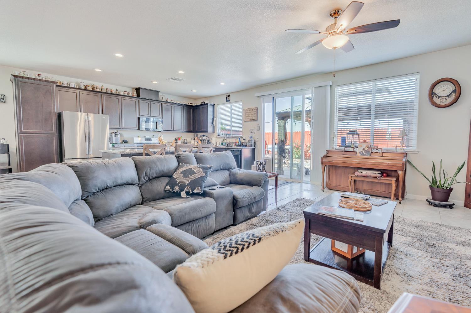 652 Pinelli Drive Los Banos, CA 93635 - Photo 21 of 51