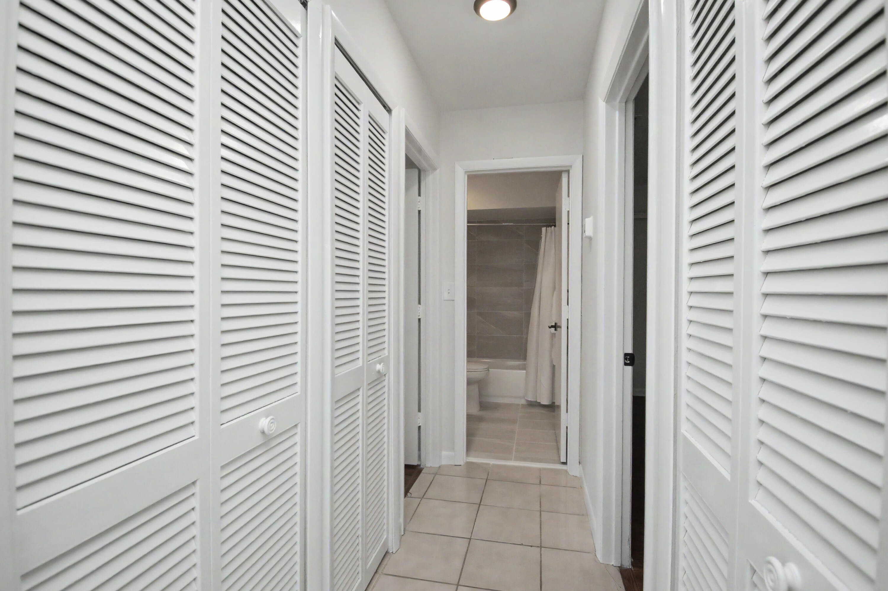 21642 Guadalajara Avenue Boca Raton, FL 33433 - Photo 18 of 30 FE541923-3AD7-4AAA-B74D-CBA093FBAE23