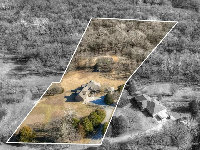 $509,000 | 116 Westfield Road, Pittsburg, KS 66762