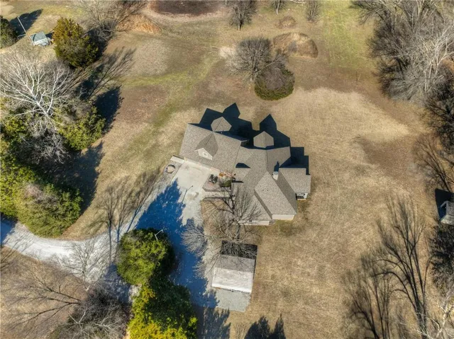 $509,000 | 116 Westfield Road, Pittsburg, KS 66762