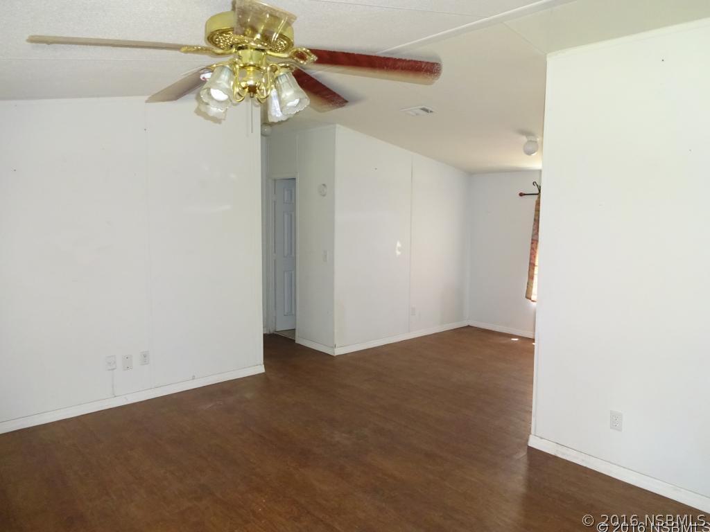 4353 Beacon Light Road Edgewater, FL 32141 - Photo 5 of 12 Gallery Image 5