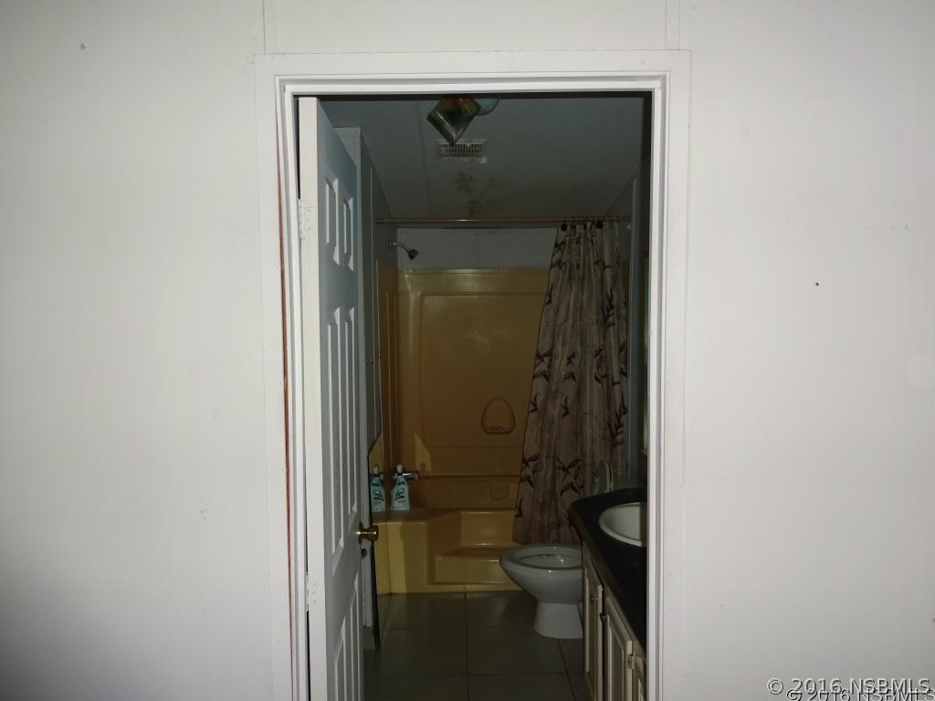 4353 Beacon Light Road Edgewater, FL 32141 - Photo 6 of 12 Gallery Image 6