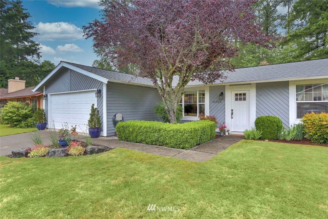 16522 133rd Place Southeast Renton, WA 98058 - Photo 2 of 23 Gallery Image 2