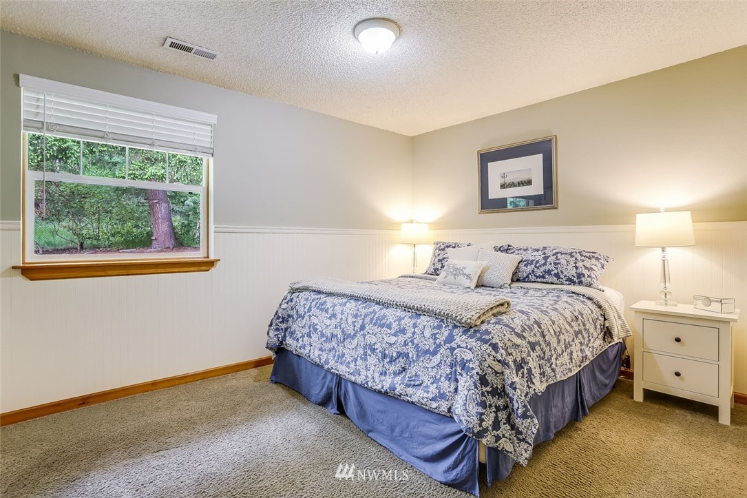 16522 133rd Place Southeast Renton, WA 98058 - Photo 14 of 23 Gallery Image 14