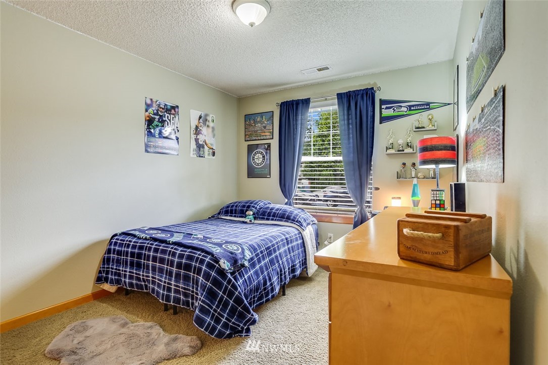 16522 133rd Place Southeast Renton, WA 98058 - Photo 17 of 23 Gallery Image 17