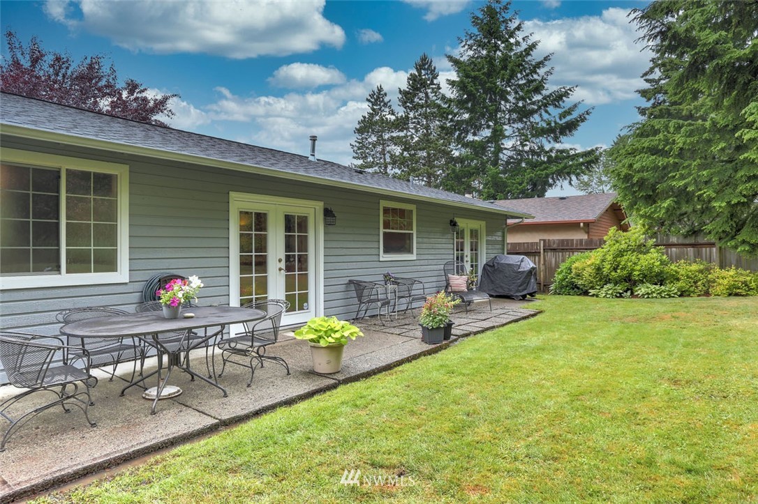 16522 133rd Place Southeast Renton, WA 98058 - Photo 19 of 23 Gallery Image 19