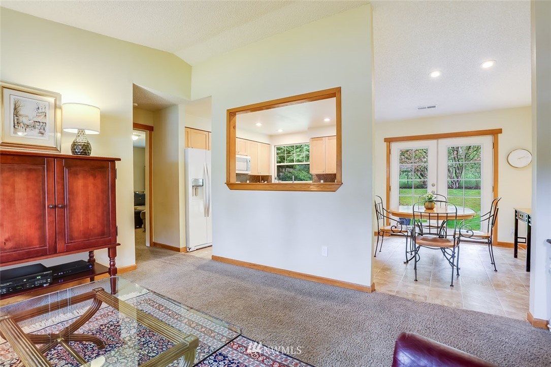 16522 133rd Place Southeast Renton, WA 98058 - Photo 6 of 23 Gallery Image 6