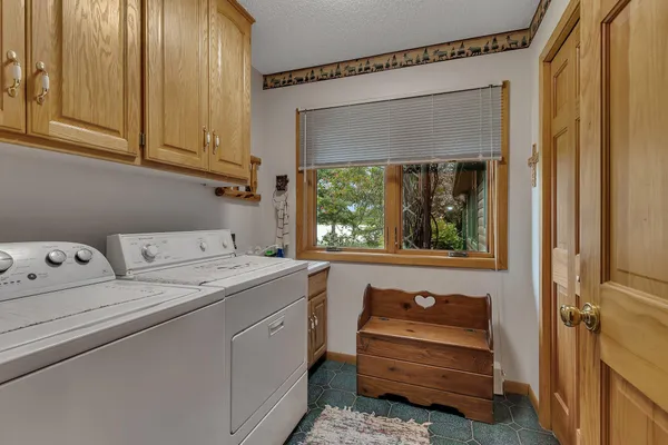 $694,900 | 38071 248th Street, Hillman, MN 56338