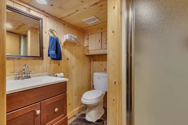 $694,900 | 38071 248th Street, Hillman, MN 56338