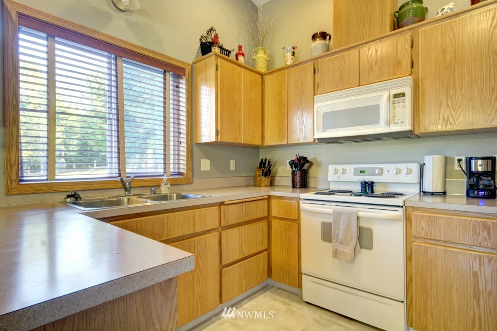 146 Easy Street Road Silverlake, WA 98645 - Photo 7 of 25 Gallery Image 7
