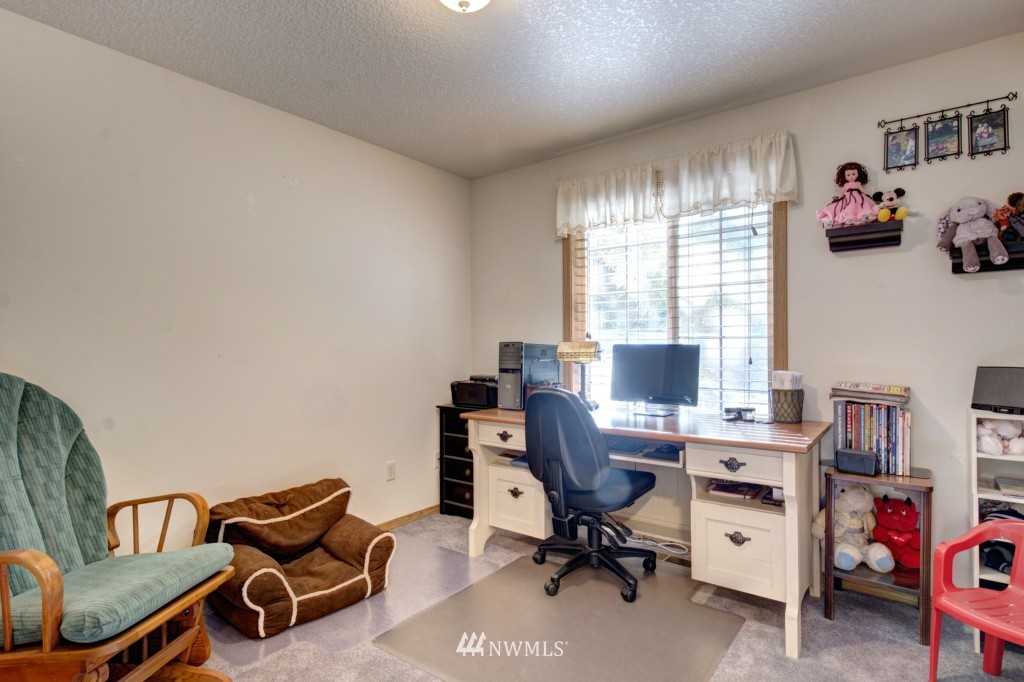 146 Easy Street Road Silverlake, WA 98645 - Photo 9 of 25 Gallery Image 9