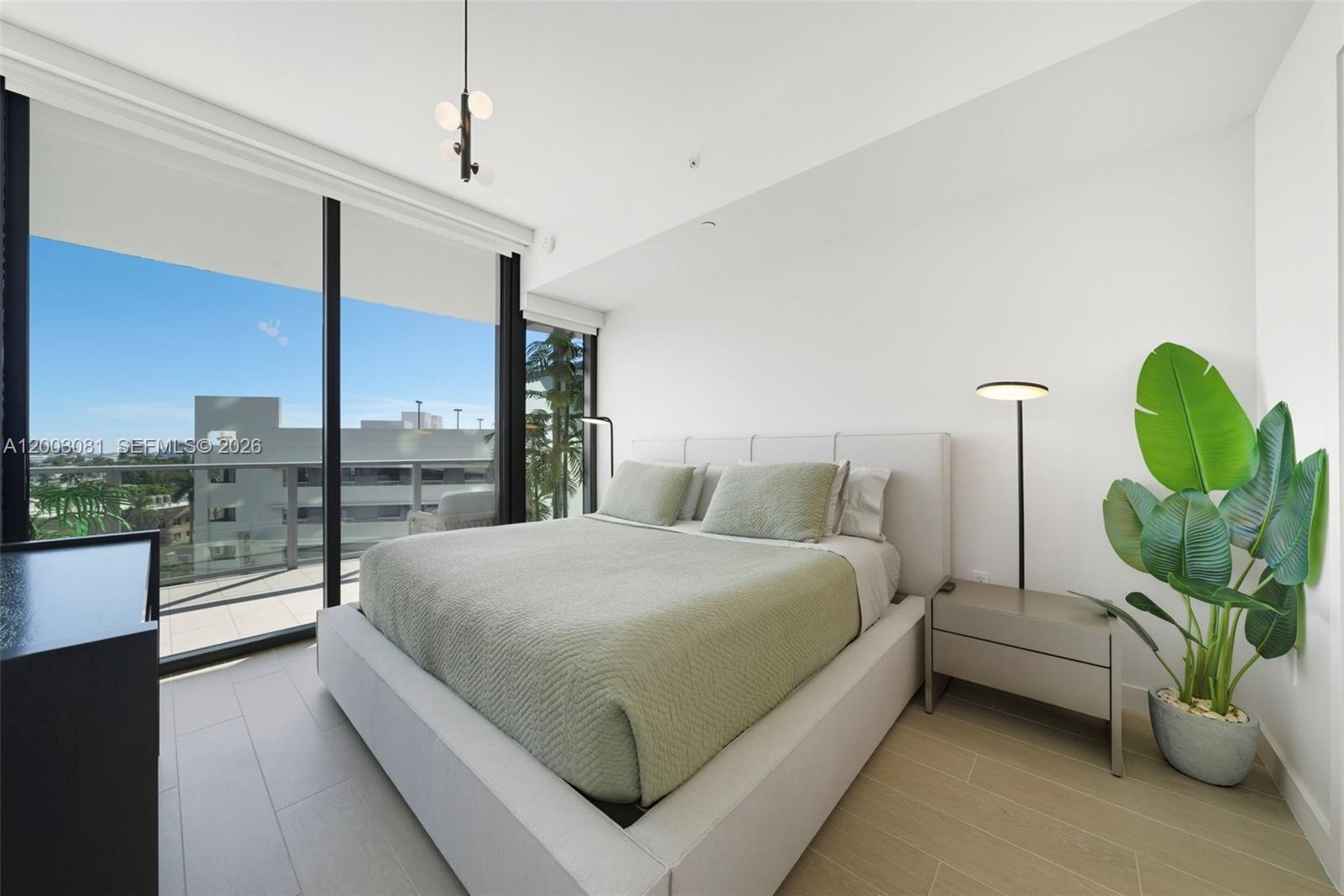 500 Alton Road, Unit 808 Miami Beach, FL 33139 - Photo 4 of 10