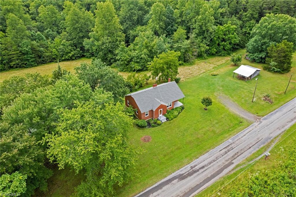 3181 Mosco Road Axton, VA 24054 - Photo 3 of 48