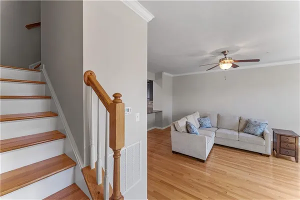 $2,800 | 410 Fairmont Drive, Warrendale, PA 15086