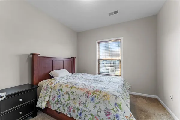 $2,800 | 410 Fairmont Drive, Warrendale, PA 15086