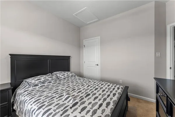 $2,800 | 410 Fairmont Drive, Warrendale, PA 15086