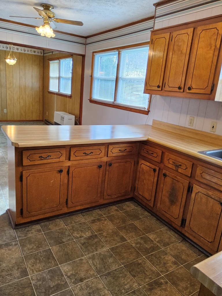 218 Orchard Hills Road Rural Retreat, VA 24368 - Photo 19 of 52 Gallery Image 19