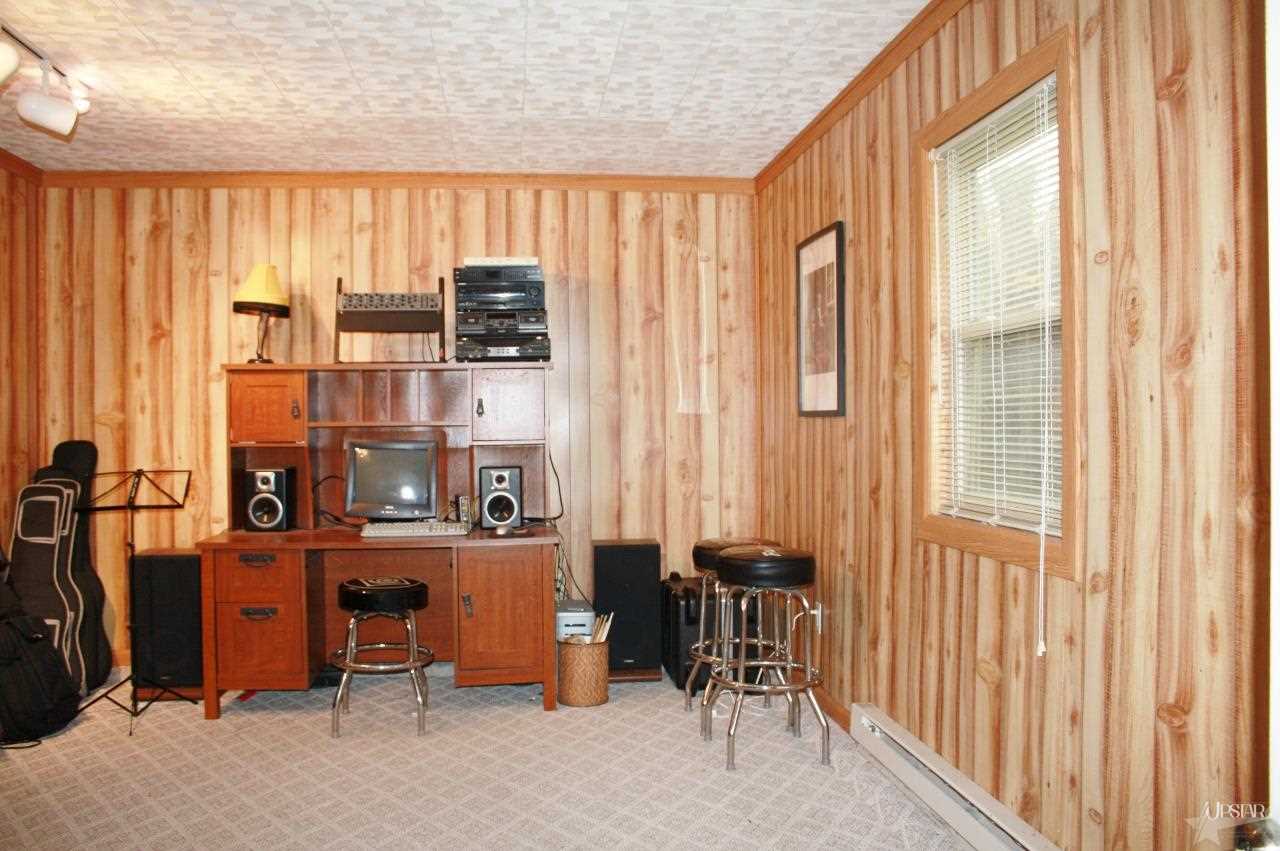 16022 Auburn Road Fort Wayne, IN 46845 - Photo 25 of 30 Gallery Image 25