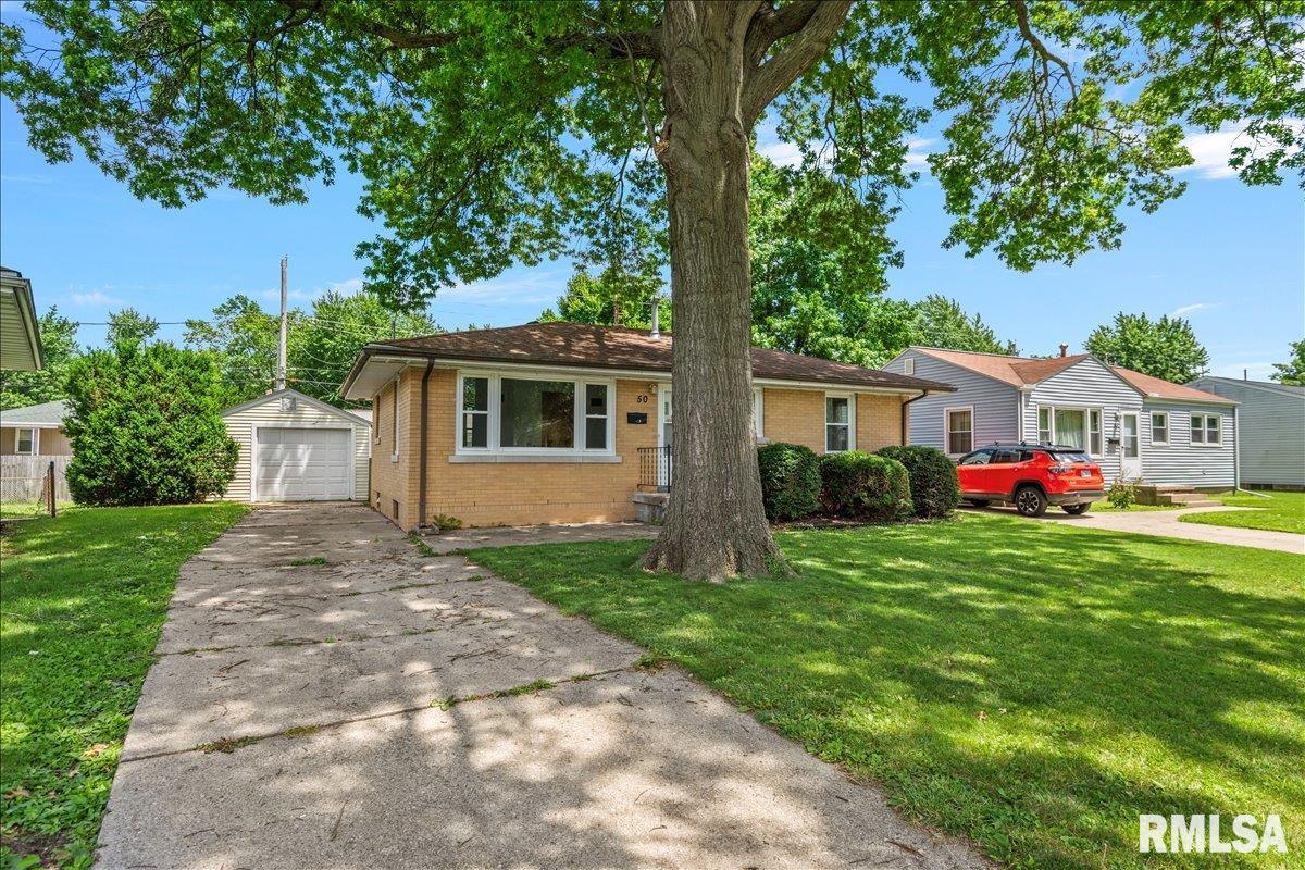 50 Midland Court Springfield, IL 62702 - Photo 3 of 25