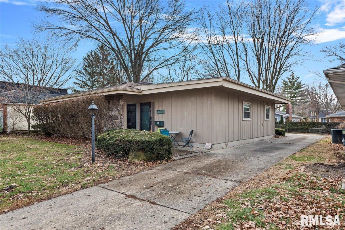 136 Pinehurst Drive Springfield, IL 62704 - Photo 1 of 30 Gallery Image 1
