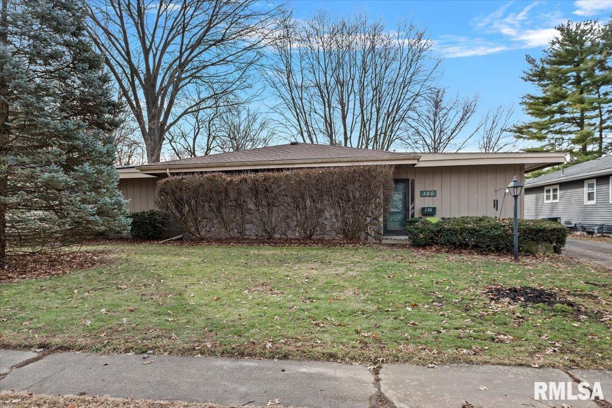 136 Pinehurst Drive Springfield, IL 62704 - Photo 2 of 30 Gallery Image 2