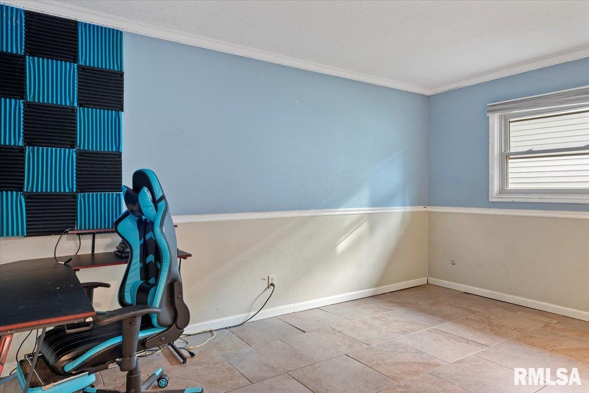 136 Pinehurst Drive Springfield, IL 62704 - Photo 21 of 30 Gallery Image 21
