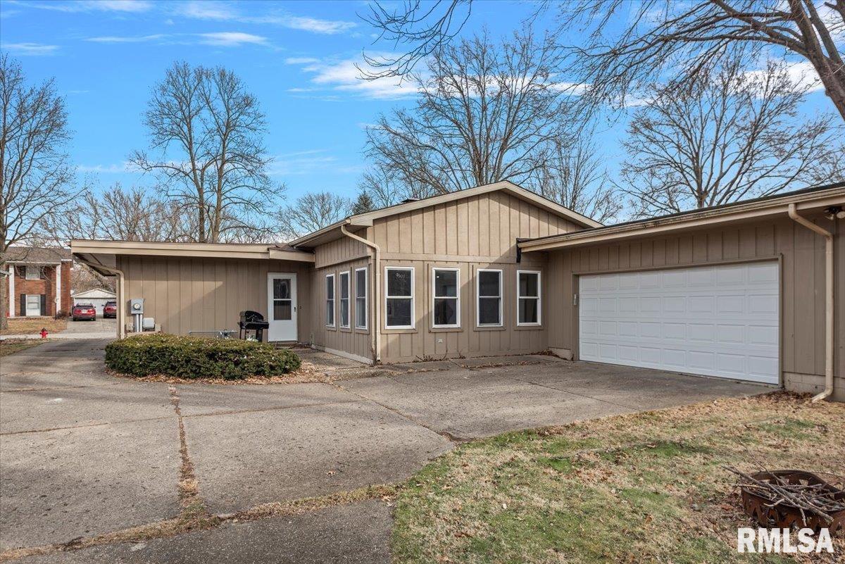 136 Pinehurst Drive Springfield, IL 62704 - Photo 29 of 30 Gallery Image 29