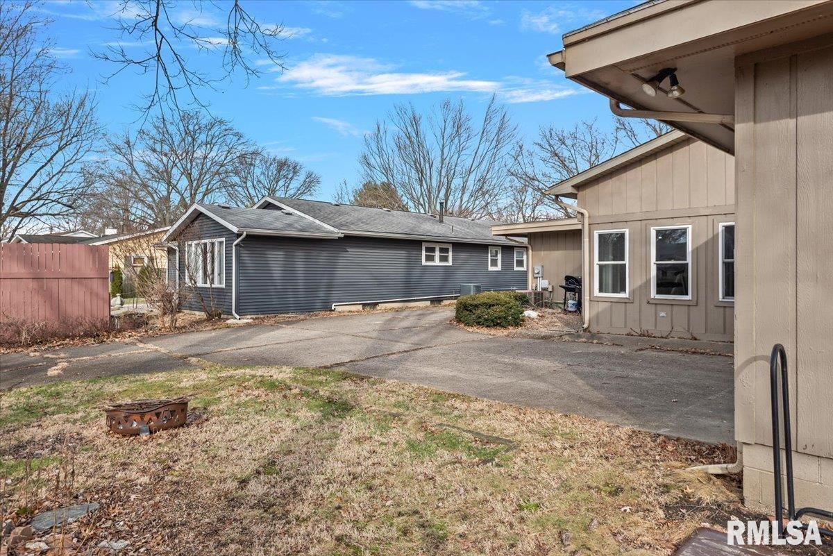 136 Pinehurst Drive Springfield, IL 62704 - Photo 30 of 30 Gallery Image 30