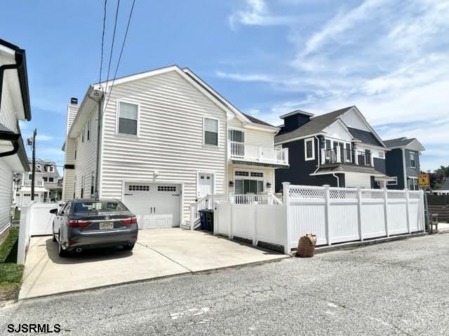 38 Walnut Road Ocean City, NJ 08226 - Photo 34 of 37 a view of a white house