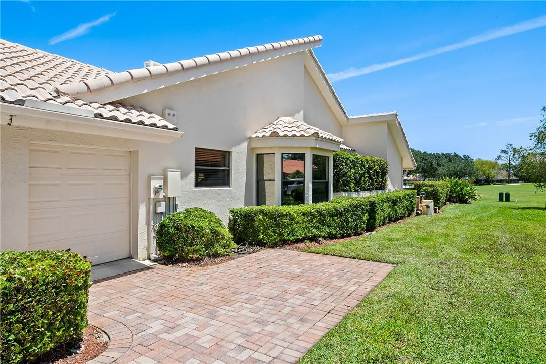21842 Old Bridge Trail Boca Raton, FL 33428 - Photo 33 of 42 Golf Cart Garage
