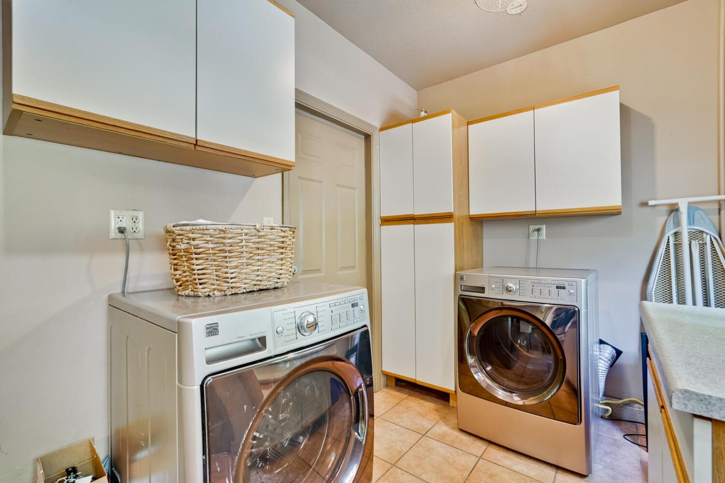 18640 Sandy Road Castro Valley, CA 94546 - Photo 16 of 26 Gallery Image 16