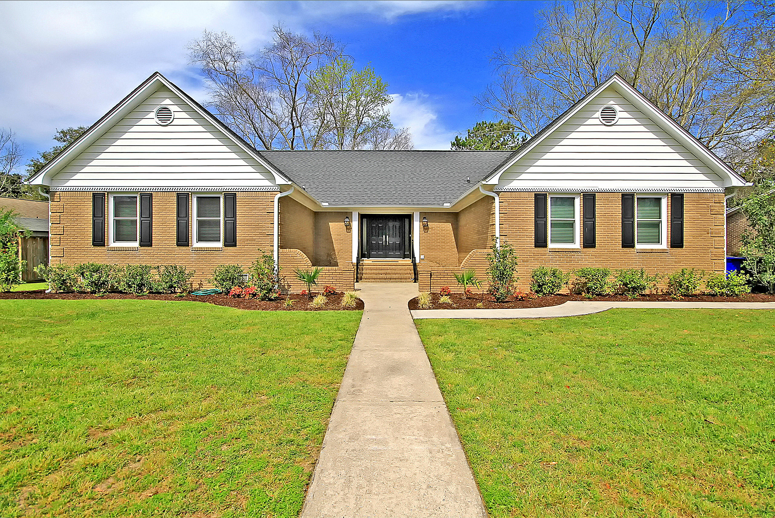 1288 South Barksdale Road Mount Pleasant, SC 29464 - Photo 14 of 42 Front of House
