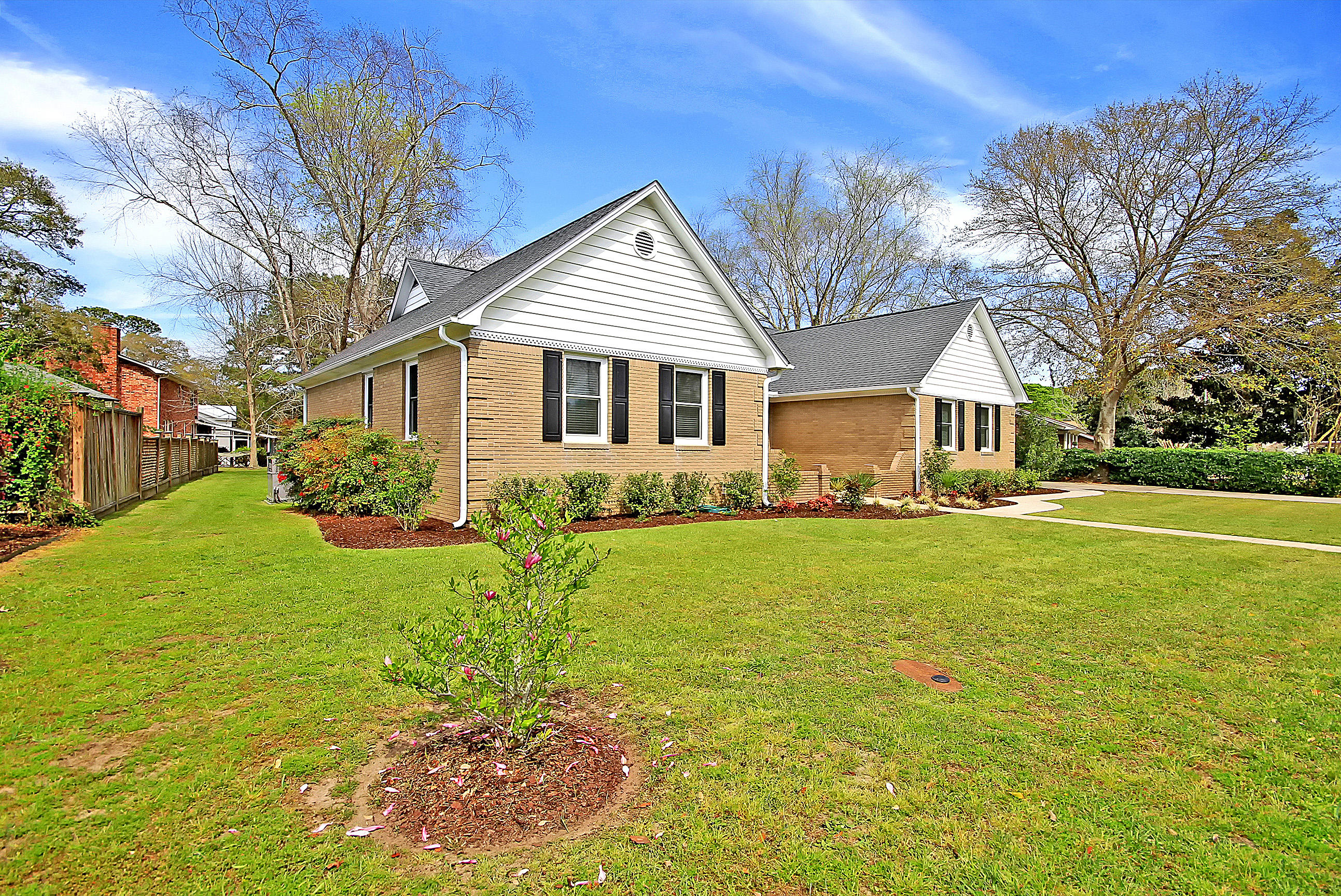 1288 South Barksdale Road Mount Pleasant, SC 29464 - Photo 4 of 42 Side View