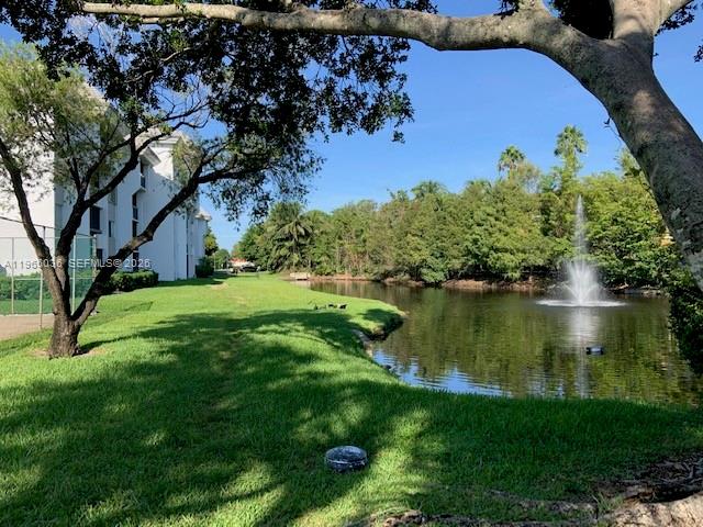 731 North Pine Island Road, Unit 305 Plantation, FL 33324 - Photo 7 of 23