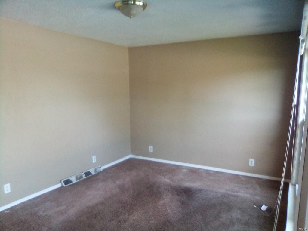 1202 West Pontoon Road Granite City, IL 62040 - Photo 2 of 14 Gallery Image 2