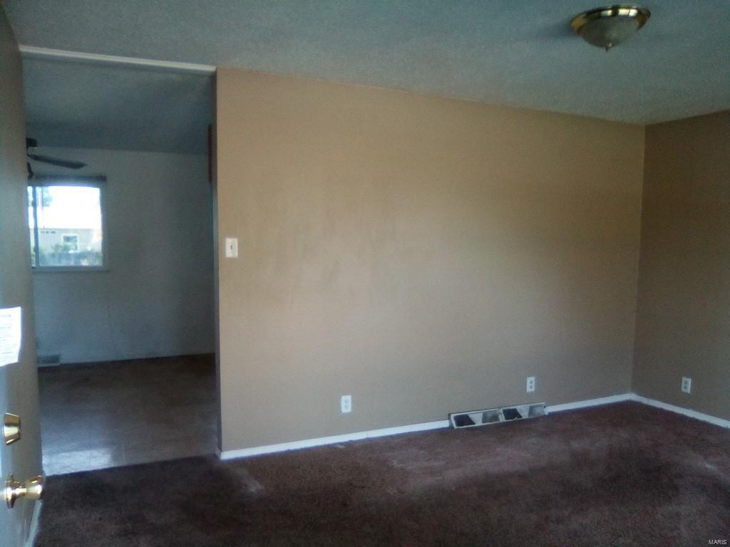 1202 West Pontoon Road Granite City, IL 62040 - Photo 4 of 14 Gallery Image 4