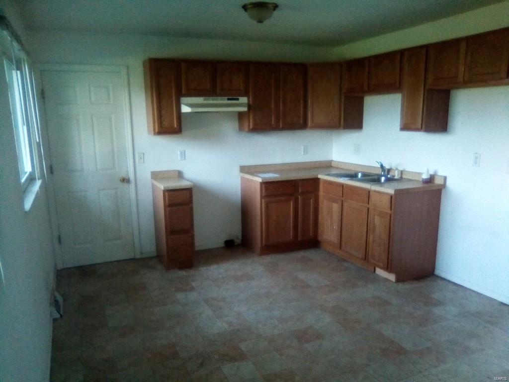 1202 West Pontoon Road Granite City, IL 62040 - Photo 6 of 14 Gallery Image 6
